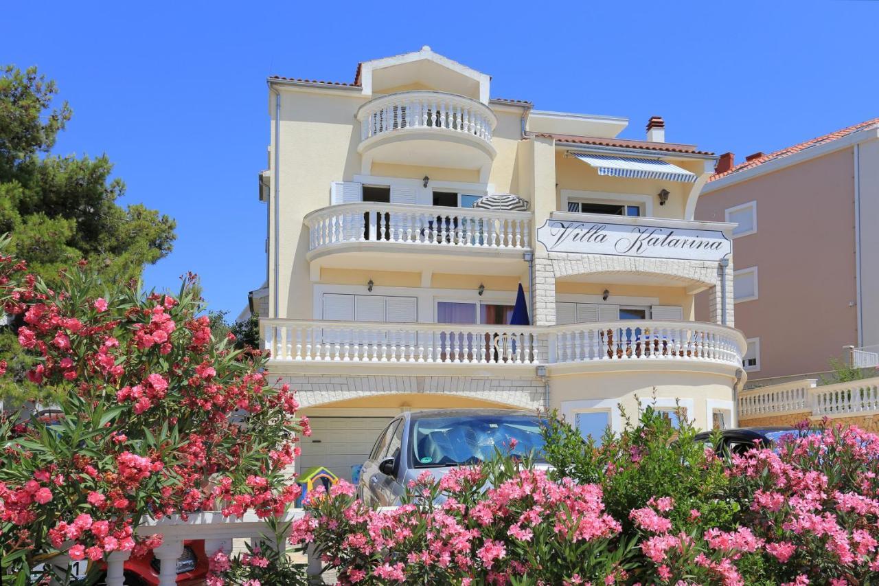 Family Friendly Seaside Apartments Brodarica, Sibenik - 15270 Kültér fotó