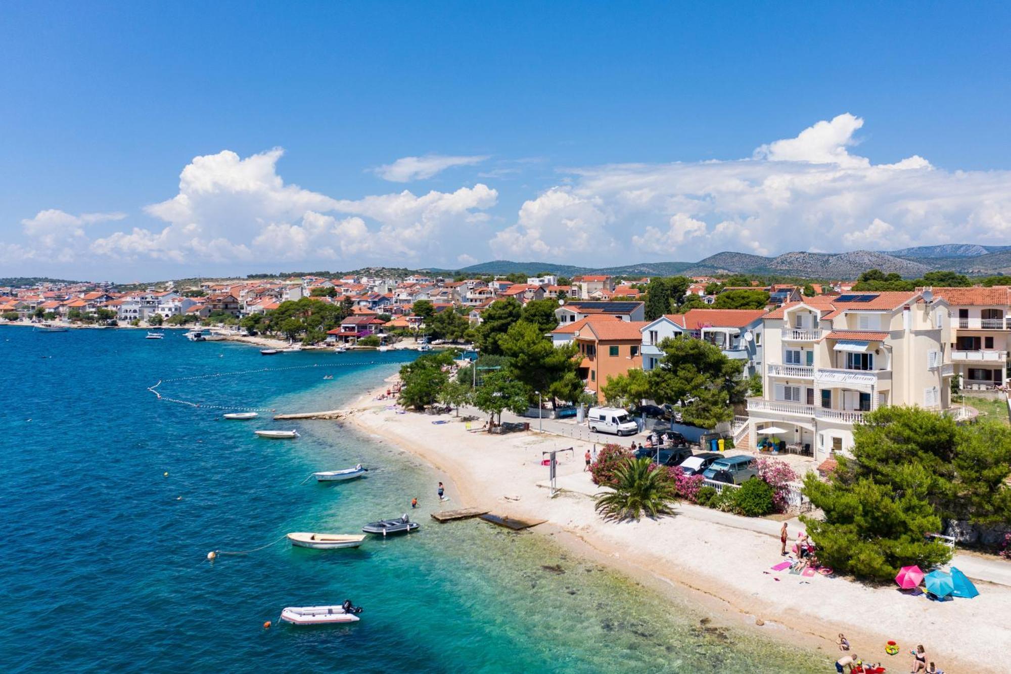 Family Friendly Seaside Apartments Brodarica, Sibenik - 15270 Kültér fotó
