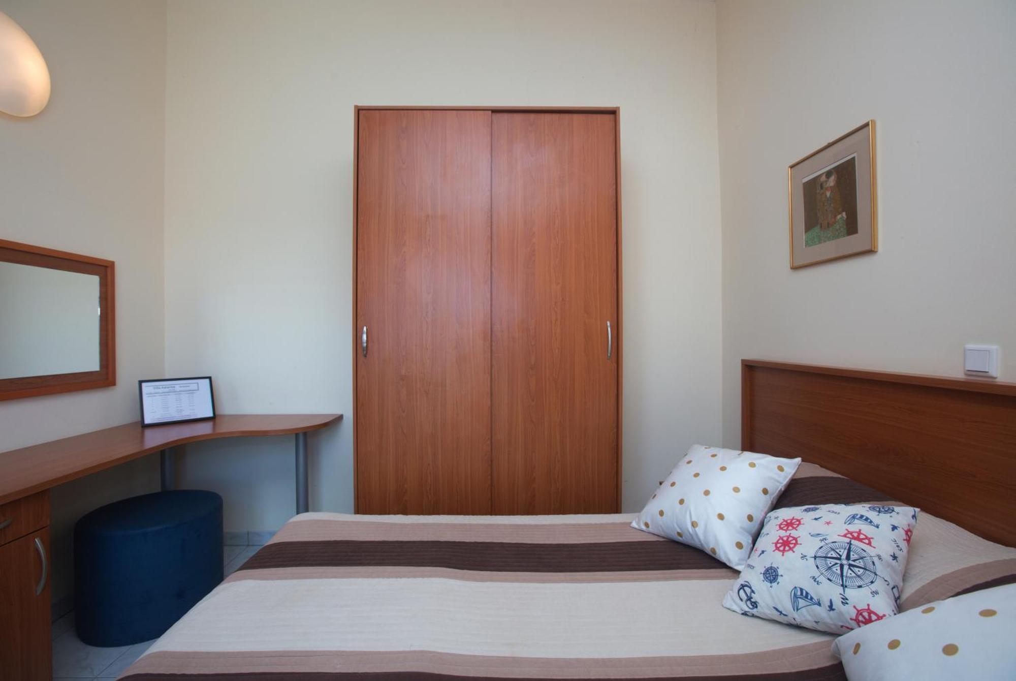 Family Friendly Seaside Apartments Brodarica, Sibenik - 15270 Szoba fotó
