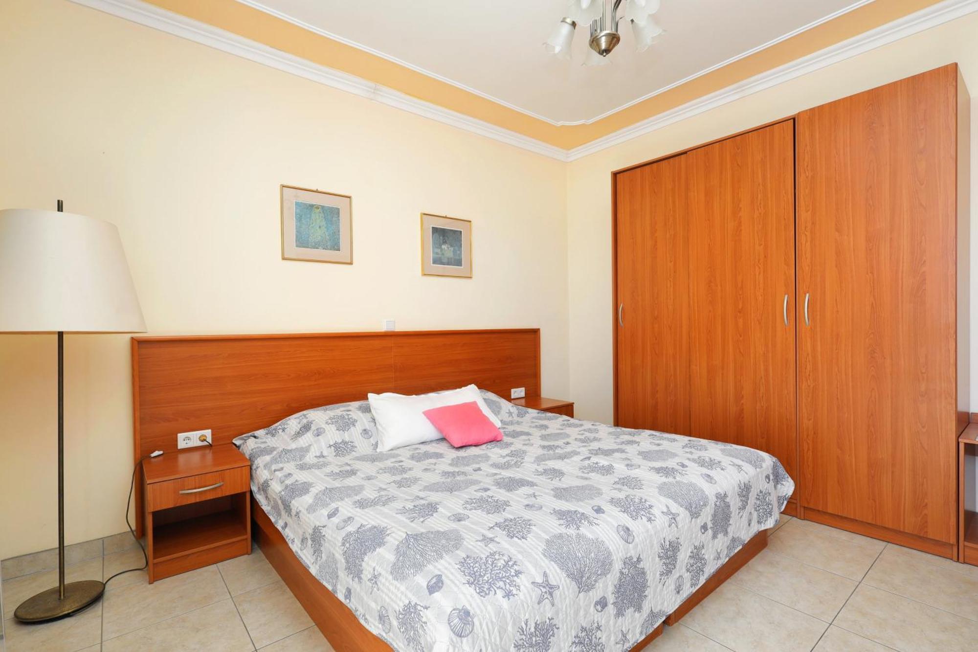 Family Friendly Seaside Apartments Brodarica, Sibenik - 15270 Szoba fotó